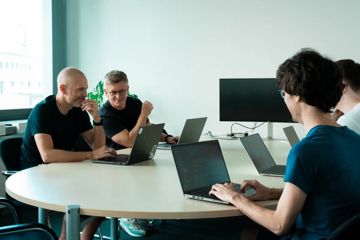 vensas Team bei der Arbeit